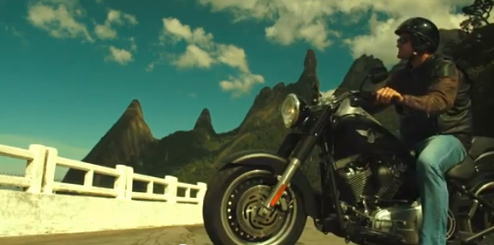 A Estrada é Muito Longa