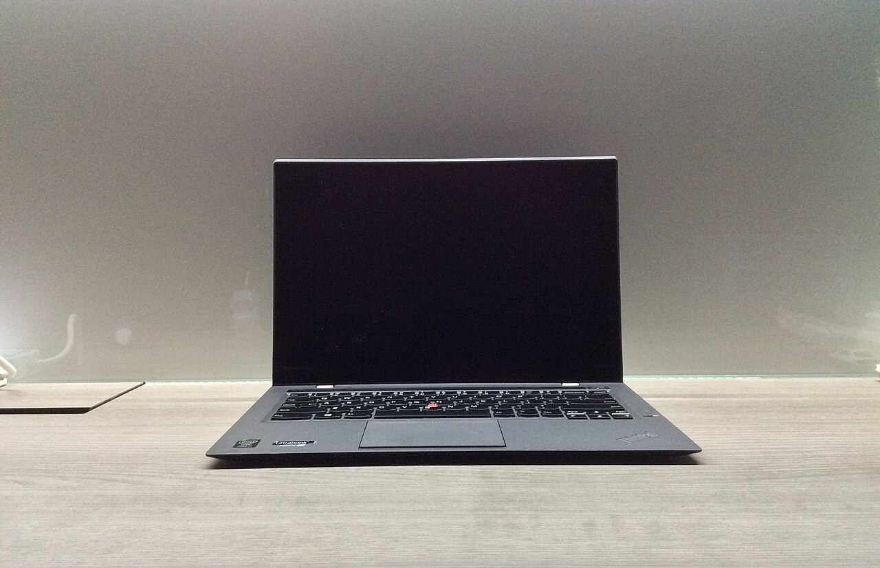 Lenovo ThinkPad X1 Carbon aberto