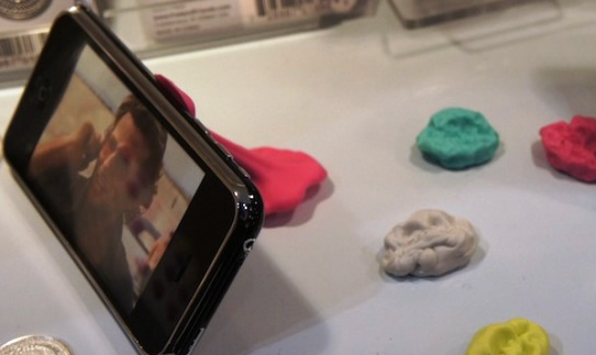 Grudou chiclete no iPhone!