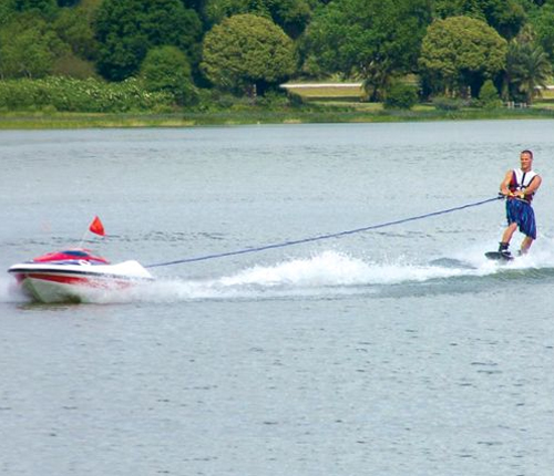 Seu barquinho de esquiar